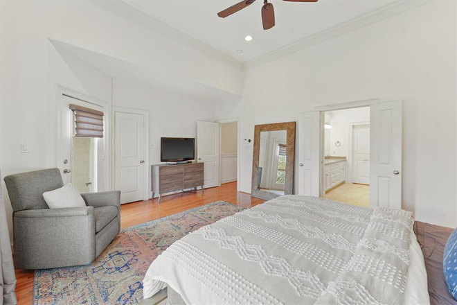 Primary Bedroom, staged furniture may not depict the same furniture in the home currently.. - Bedroom in a Townhouse close to campus