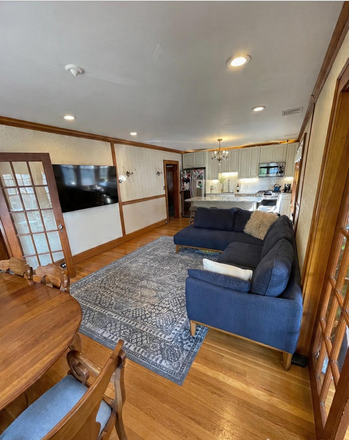 Living room - Cozy apartment close to Harvard SEC building