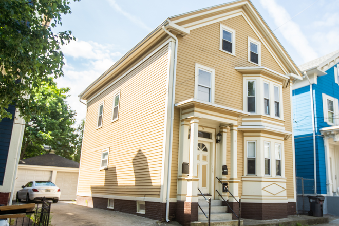 House - Townhouse Roomshare (up to 4 people) in Fed Hill
