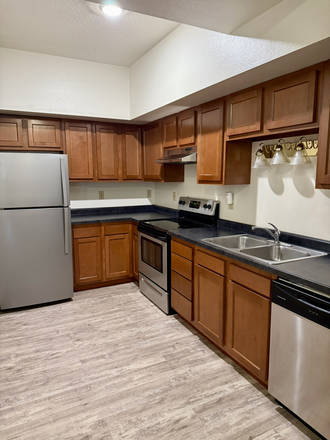 5 Bedroom - Centerstone Apartments