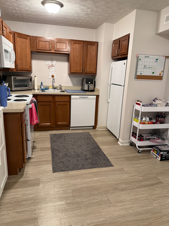 kitchen - Ohio Ave Lease Transfer