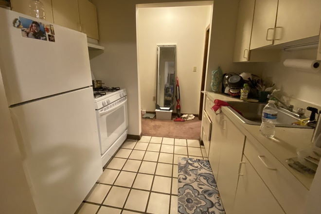 kitchen - 2 BEDS/1 BATH WITH HEAT/HOT WATER INCLUDED - JANUARY 1ST 2025 Apartments