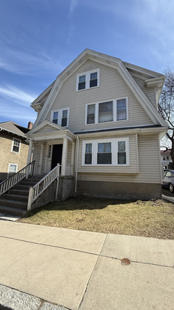 outside street view - Prime Off-Campus Housing for Comfort & Convenience
