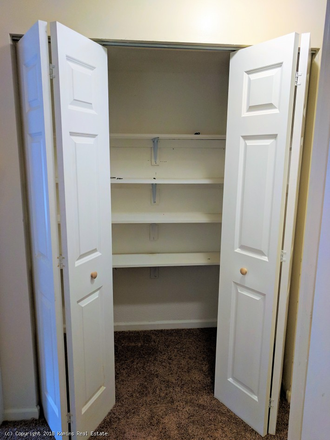 Closet - Kamins Real estate Apartments