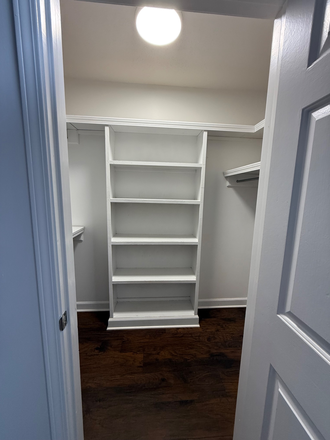 Bedroom closet - 2-3 Bedroom Condo 1.6 miles from UMMC
