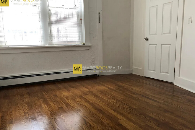 Call NOW for showings! 617-236-8550 - CUNARD ST - LRG 3BR/1BA IN SOUTH END NEAR RUGGLES MBTA W/ WIFI INC, LNDRY IN BLDNG AVAIL *9/1/2025* Apartments