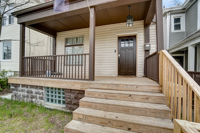 Front porch - Renovated 3 BR Home just a short walk to XU Campus!