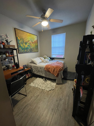 Bedroom (Desk, chair, nightstand, and bed) - 40fifty Lofts