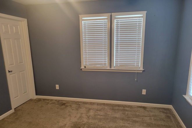 Bedroom 1 - 2 Bedroom 1 Bath rental all utilities included & furnished House