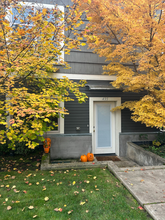Front door - Duplex style house close to campus