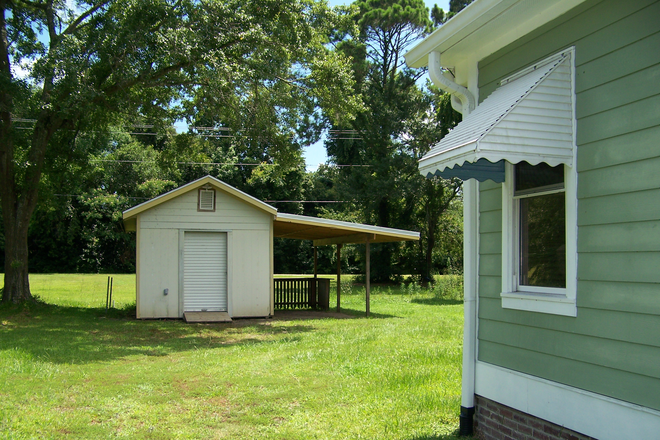 shed in back yard - 3 bedroom, 2 bath renovated single family home close to downtown