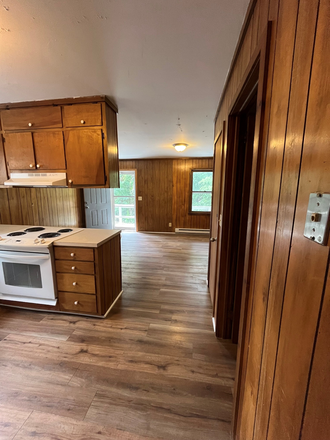 Kitchen to Livingroom - Cedar Ridge Apartments