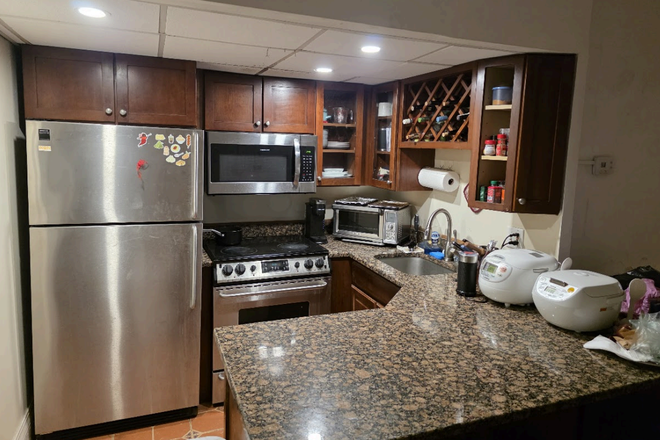 Kitchen - Braemore Condos