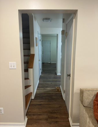 1st floor hallway - 1055 West Barre St ( 4 rooms for rent) Townhome