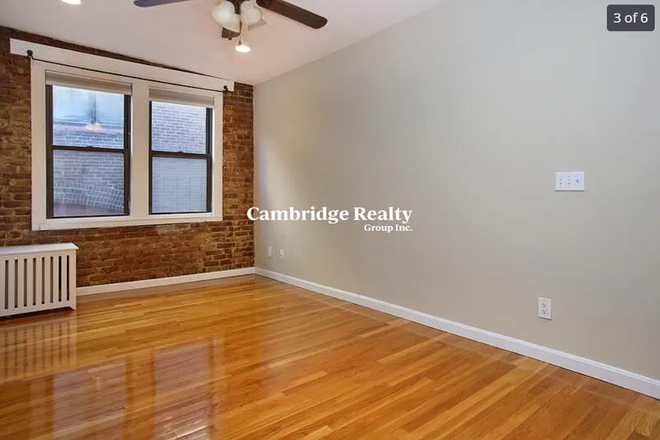 Living Room - 1 Bed/1 Bath Near Northeastern – Available 7/1 Apartments