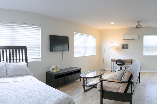 Living space - Furnished Studio Apartment Near UCF Downtown