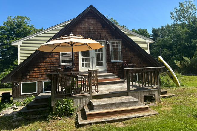 Outside - Beautiful/Unique One Bedroom Apartment - Heat and Electric Included in Rent