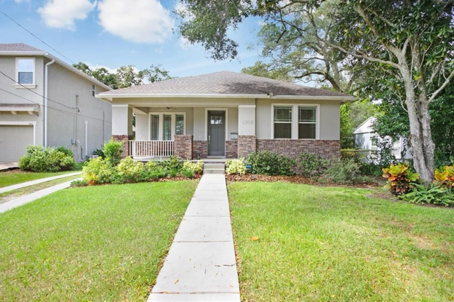 Font - 3 bedroom, 2 bath home in Seminole Heights. Brand new appliances