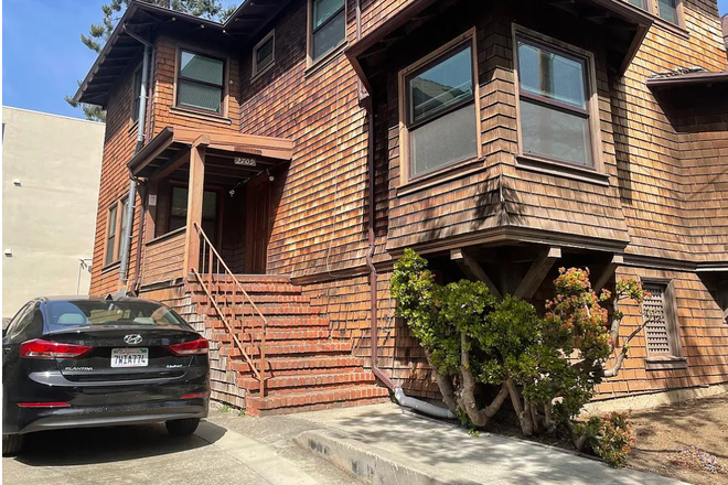 The House - House close to campus