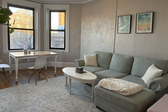 living room - NO FEE!!! BEAUTIFUL 3 BEDROOM RIGHT NEAR BABCOCK T STOP! LARGE BEDROOMS SUPER CLOSE TO CAMPUS