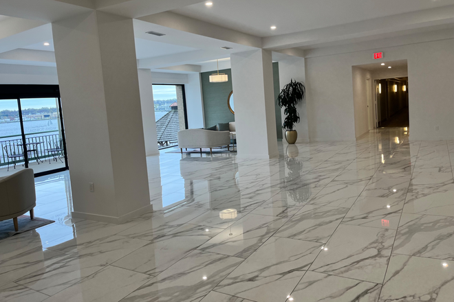 Photo - ONE BEDROOM; STUDIO;   river- front condo;  Marina Towers; less than 2 miles from   VT INNO