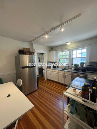 Kitchen - NO BROKER FEE! 4 Bed 1 Bath Apartment on Sunset Rd. Close to Tufts Campus