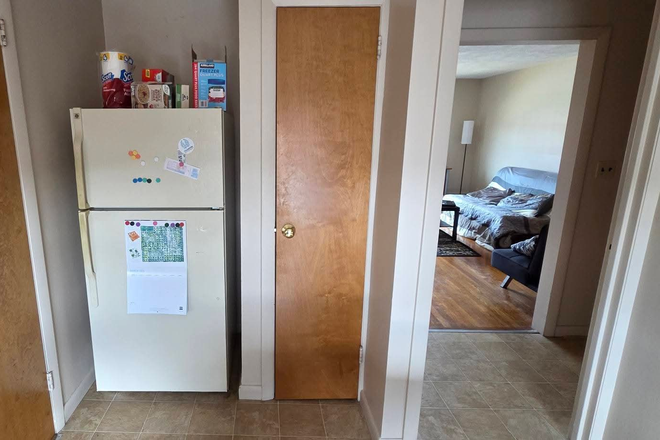 Kitchen - Looking for Roommate: Charlesbank Estates 2br1b Close to Campus! Apartments
