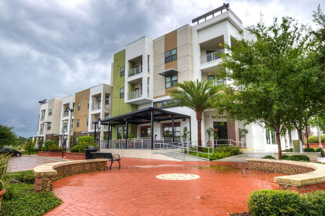 The Strand - Strand Apartments, 10 minutes from UCF Main Campus