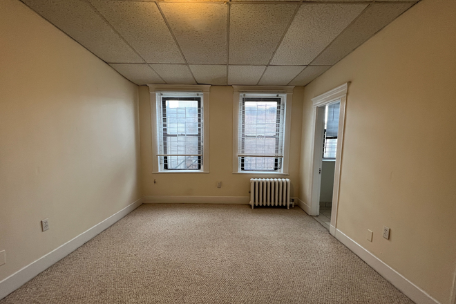 Living space - Across from Campus! Studio & 1 Bed Split UNIT! Apartments