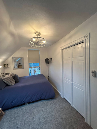 BEDROOM - North Cambridge - near Bus#77 + RED Line - AVAILABLE - July 1, 2026 House