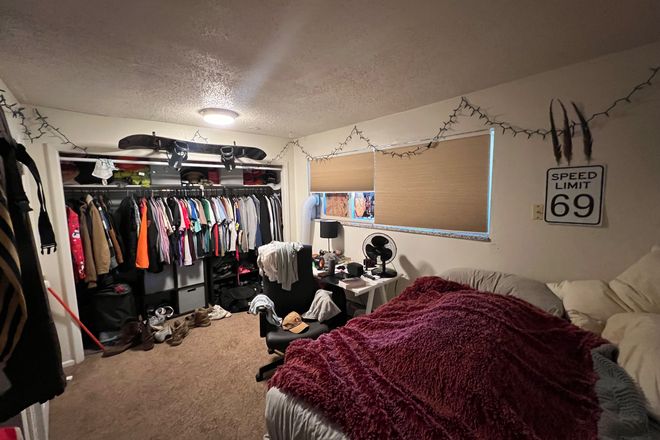 downstairs bedroom - University Town Homes
