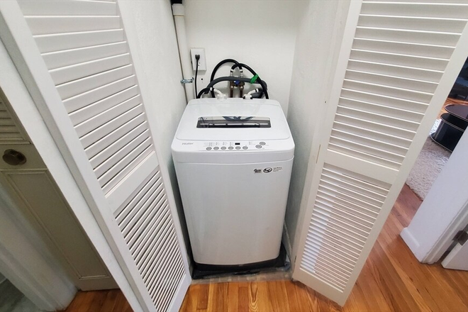 in unit washer - 39 Englewood Ave. Condo