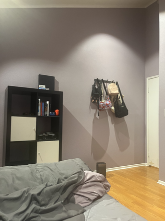 1 bedroom, 9 minute drive to Hillside, 9 minute drive to South Campus - Raymond Condo Association