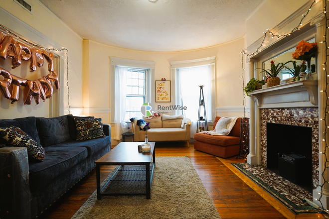 1 - JUNE 2026-Amazing Coolidge Corner 4 bed, H/HW inc. No Fee! Apartments