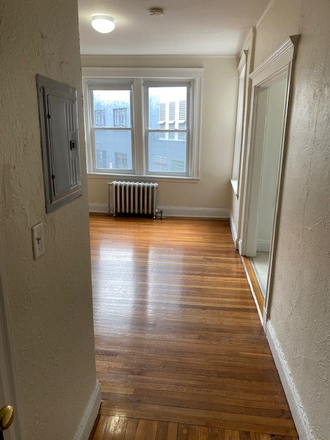 a - Large 1 bedroom Apartments