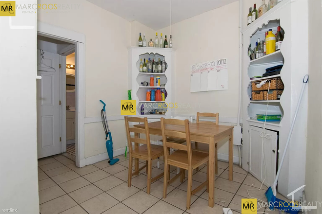 Call NOW for showings! 617-236-8550 - SAINT PAUL ST - *NO FEE* IN BROOKLINE! MODERN 4BR/1BA AVAIL *9/1/2026* W/ LNDRY IN BLDNG, H&HW INC! Apartments