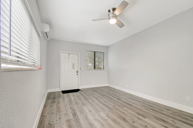 Bedroom - Newly Renovated Studio Apartment in FLL