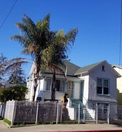 House - UCB STUDENTS WELCOME Fully furnished room all utilities included 6 min walking distance to u