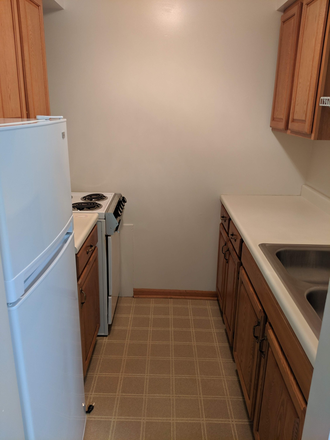 Kitchen - 23 E High #1 Apartments