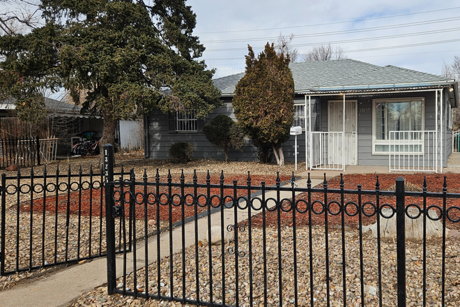 outside view - Lovely Home /Great Value  by Anschutz Med. Center