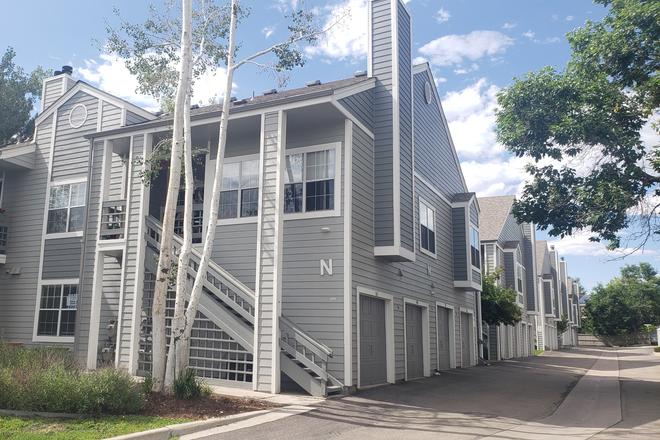 1 - AVAILABLE 8/5: 7401 Spyglass Ct #N101 Condo