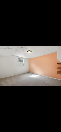 Bedroom - Room for rent, 10min from UCCS House