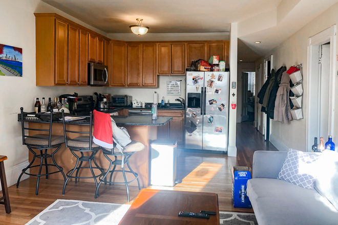 3 - 4 bedrooms/2 baths with laundry in unit and AC Condo