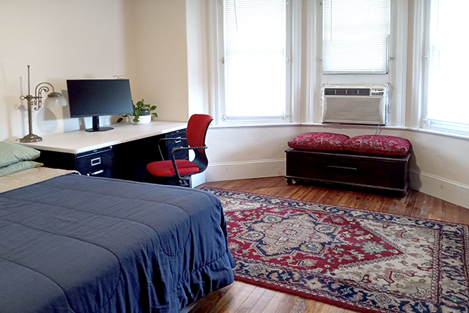 Private south-facing front bedroom AVAILABLE - Welcome Visiting Scholars to Your Private Furnished Bedroom in Shared House, Utilities Included.