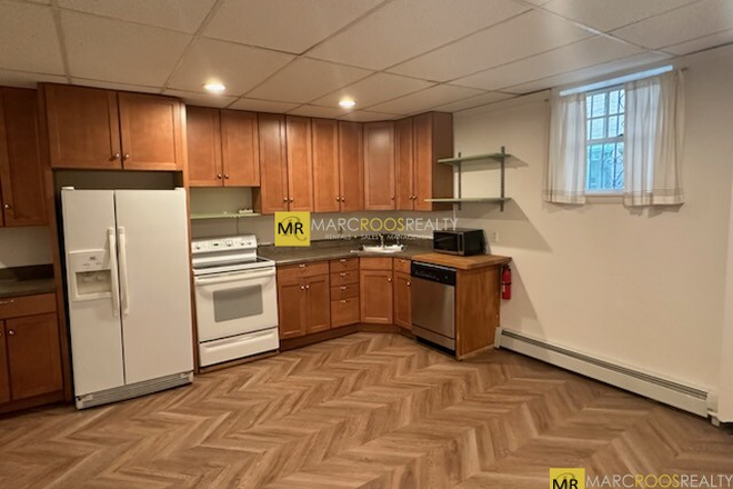 xx - Aberdeen St 1 Bed Kenmore Sq Condo