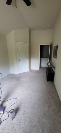 Bedroom - Home close to campus.
