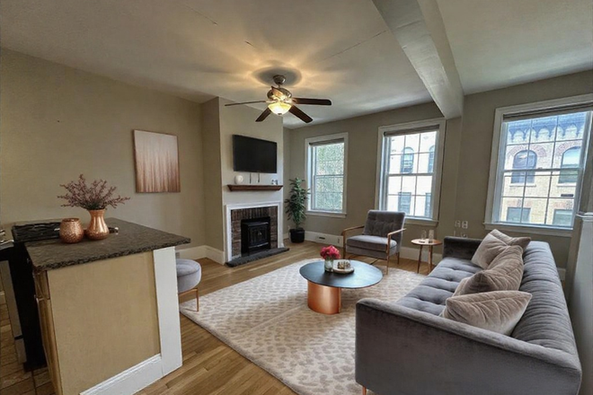 (virtually staged) - Amazing 2 Bed / 2 Bath in Beacon Hill available NOW!! Apartments