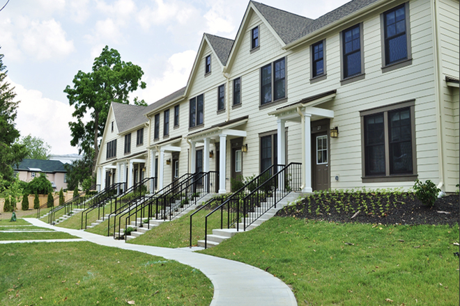exterior - Relet:2BR thome for PU Faculty/Staff only-N.Stanworth Dr-Princeton