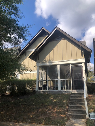Screened in porch, with entrance to kitchen; much parking right in front - Four bedroom/Four bath cottage Creekside of Auburn - available August 1 for 2026-27! Apartments