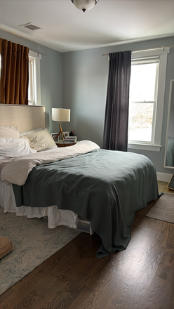 Bedroom 1 - Room for rent in large duplex (wi-fi and cleaner included) on Bus 28 AND train line Apartments